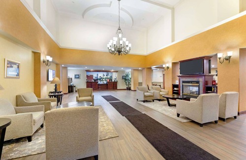 Victor Hotel | Discover Best Western Plus Victor Inn & Suites - 8.8/10 Rating
