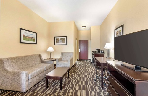 Victor Hotel | Discover Best Western Plus Victor Inn & Suites - 8.8/10 Rating