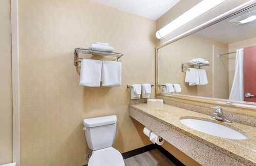 Victor Hotel | Discover Best Western Plus Victor Inn & Suites - 8.8/10 Rating
