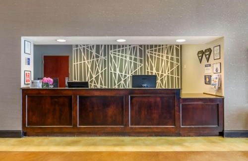 Waynesboro Hotel | Discover Best Western Plus Waynesboro: Pet-Friendly Retreat
