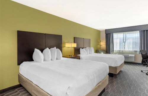 Wenatchee Hotel | Explore Best Western Plus Wenatchee with Pool & Hot Tub