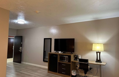 La Verkin Hotel | Ideal Getaway at Best Western Plus Zion West Hotel