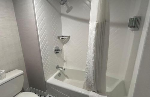 Potsdam Hotel | Discover Comfort at The Clarkson Inn - 4-Star Retreat