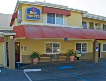 Poway Hotel | Pet-Friendly Best Western Poway/San Diego with Ocean View