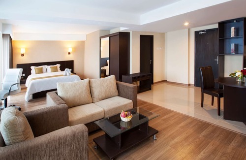 Jatinegara Hotel | Discover Best Western Premier The Hive: 4-Star Retreat with Spa