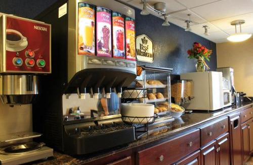 Mansfield Hotel | Pet-Friendly Best Western Richland Inn with Ocean Views