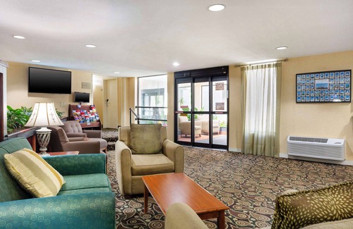 Rockland Hotel | Comfortable Stay at Best Western Rockland with Dining Options