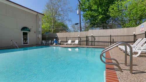 Rio Vista Hotel | Oceanfront Comfort at Best Western San Marcos Hotel
