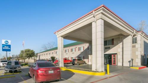 Rio Vista Hotel | Oceanfront Comfort at Best Western San Marcos Hotel
