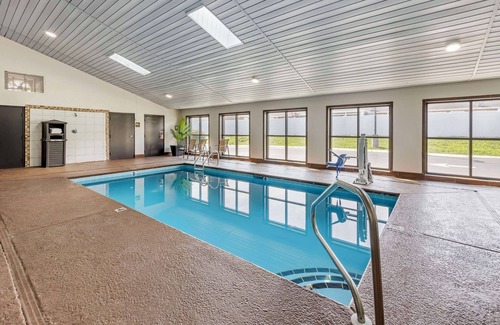 Shelbyville Hotel | Comfortable Stay at Best Western Shelbyville Inn & Suites