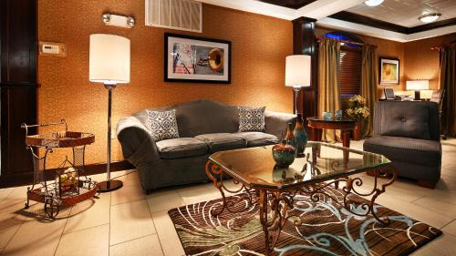 Slidell Hotel | Comfortable Stay at Best Western Slidell Hotel with Pool