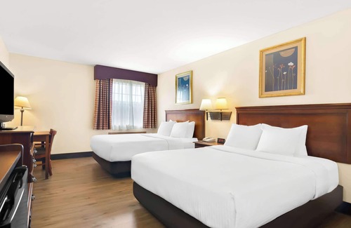 West Siloam Springs Hotel | Cozy Stay at Best Western Stateline Lodge with Pool & Spa