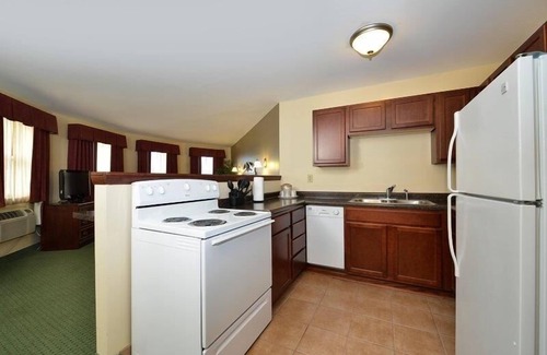 Ashland Hotel | Welcoming Stay at Best Western The Hotel Chequamegon
