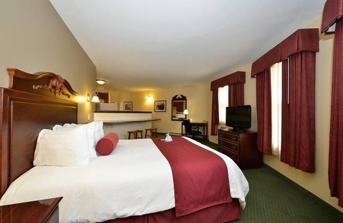 Ashland Hotel | Welcoming Stay at Best Western The Hotel Chequamegon