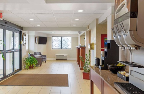 Sharon Hotel | Discover Comfort at Best Western Plus The Inn at Sharon/Foxboro