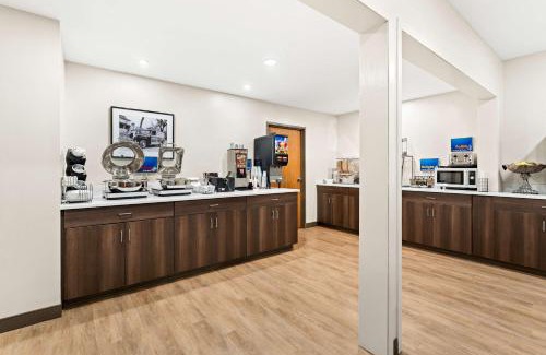 Vermillion Hotel | Discover Best Western Vermillion Inn: Pet-Friendly Retreat