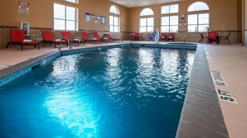 Lubbock Hotel | Relax at Best Western Plus Lubbock Windsor Inn & Enjoy Amenities
