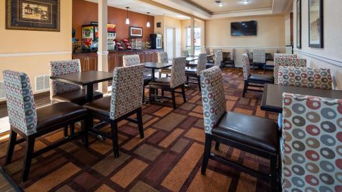Lubbock Hotel | Relax at Best Western Plus Lubbock Windsor Inn & Enjoy Amenities