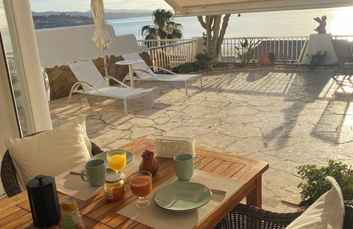 Bahia Calma Apartment | Prime Location: Casa Miramar with Breathtaking Ocean Views