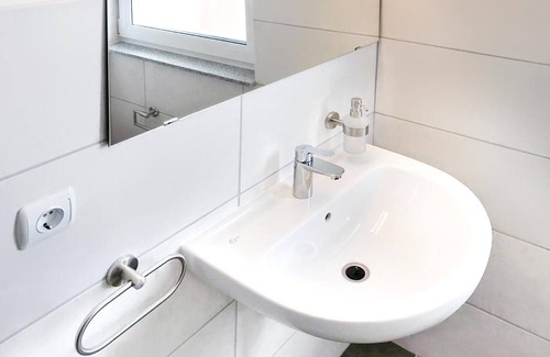 Eschweiler Hotel | Budget-Friendly Hotel Eschweiler with Breakfast Included