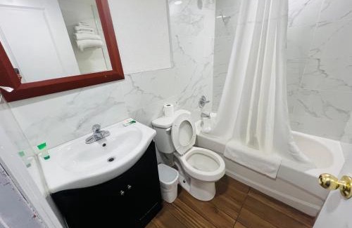 Windsor Hotel | Budget-Friendly Comfort at Bestway Motel - 7.9/10 Rating
