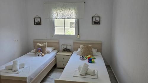 Katerini Apartment | Cozy 4-Star Apartment Steps Away from the Beach