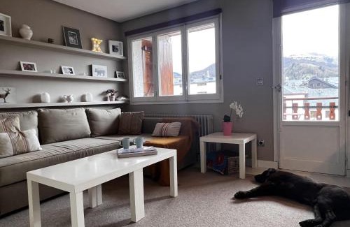 Formigal Apartment | Betato Hotel: Pet-Friendly Stay with WiFi in Pirineos