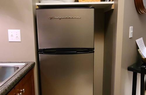 Potsdam Apartment | Top-Rated Retreat at Beth's Place with Hot Tub & Amenities