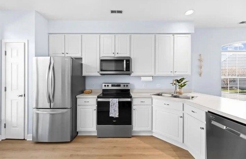 Frankford House | Unforgettable Bethany Beach Getaway with Pool & Tennis