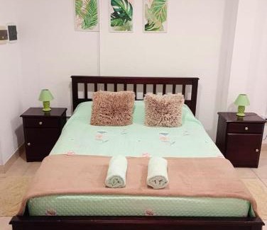 Zapala Apartment | Kid-Friendly Bethel Alojamiento with Stellar 9.4 Rating