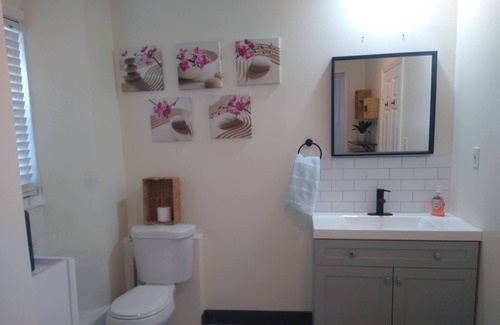 Bethlehem House | Bethlehem Home Away from Home with Parking!