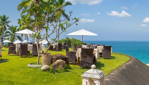 Neyyattinkara Resort | Relax at Bethsaida Hermitage: Beachfront Bliss Awaits