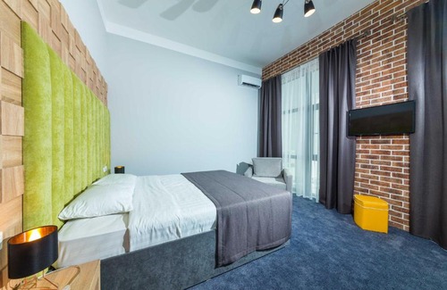 Anapsky District Hotel | Experience BETON BRUT All Inclusive & Spa Hotel in Miracleon