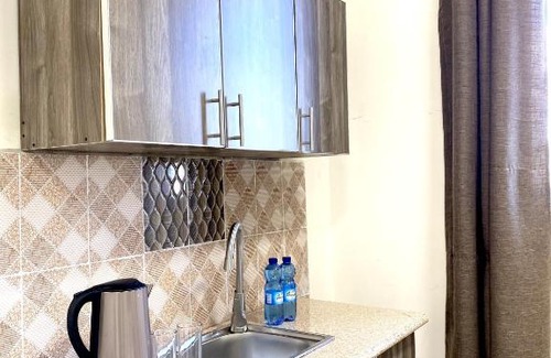 Arada Bed & Breakfast | Top-Rated Betsi Bed & Breakfast with Cozy Hot Tub