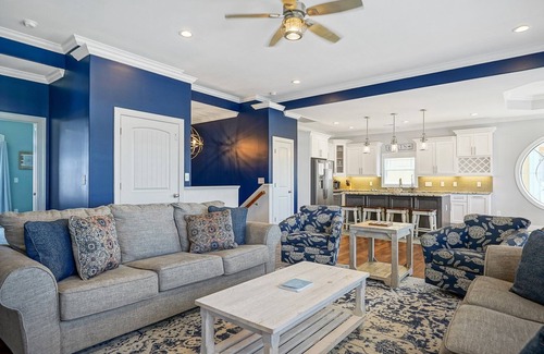 Sunset Beach House | Guest Rated 10/10: Better Boat - Sunset Properties with Ocean Views