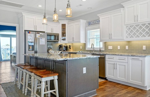 Sunset Beach House | Guest Rated 10/10: Better Boat - Sunset Properties with Ocean Views