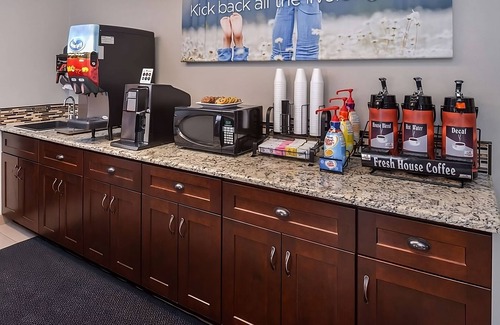 Tri-Cities Resort | Perfect Spot for Your Vacation! Pet-Friendly & Breakfast Included