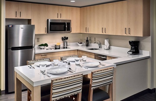 Gwinnett Place Resort | Ideal Getaway With Ocean View and Pet-Friendly Amenities