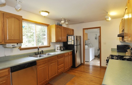 Ocracoke House | Guest Rated: Better Days - Pet Friendly with Enclosed Yard