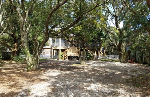 Ocracoke House | Guest Rated: Better Days - Pet Friendly with Enclosed Yard