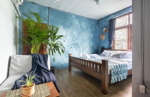 Phra Khanong Nuea Bed & Breakfast | Budget-Friendly Better Moon Guesthouse with Family Amenities