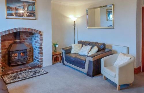 Llanbedrgoch House | Discover Bettws Y Gwynt: 4-Star Child-Friendly Retreat