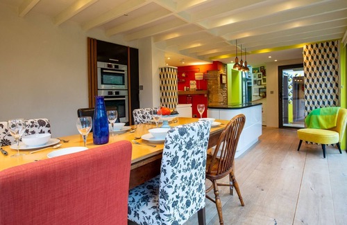 Burford Cottage | Betty's Cottage: Pet-Friendly Retreat Near Burford