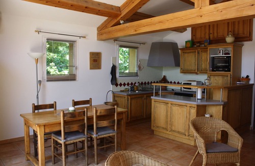 Gard Rhodanien Cottage | Idyllic Retreat by the Rhône: Spa, Pool & Family-Friendly