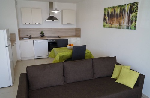 Grand Sud Apartment | Modern Comfort Near TGV Station and Historic City Center