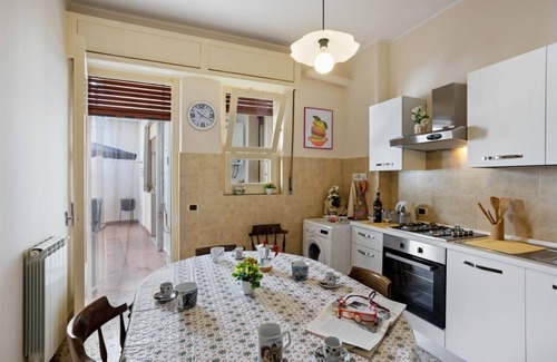Aci Trezza Apartment | Cozy Apartment Between the Center and the Sea with Terrace