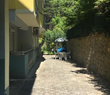Ohrid Apartment | Scenic Retreat: Between the Lake and the Forest