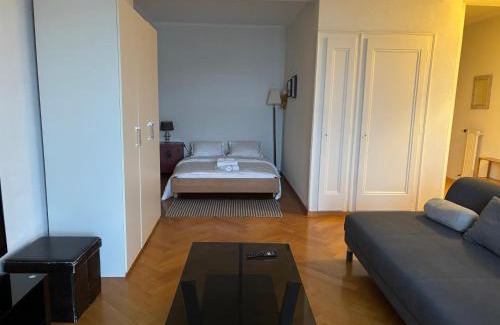 Lausanne Apartment | Between The Lausanne train station and Saint Francois