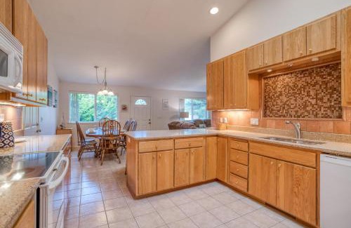 Beverly Beach House | Relaxing Stay at Beverly Beach Seaclusion with Breakfast