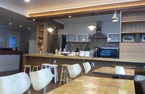 Suyeong-Gu House | Budget-Friendly Bexco Hostel with Breakfast & Family Amenities